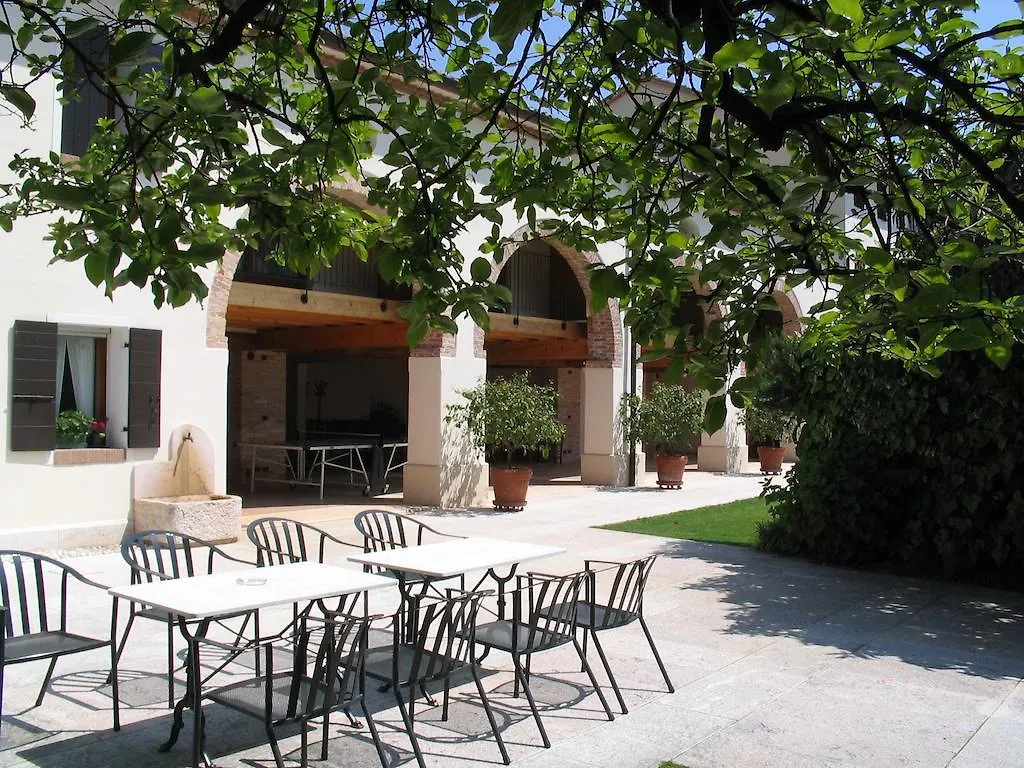 Col Delle Rane Bed & Breakfast Caerano Di San Marco 2*,  İtalya