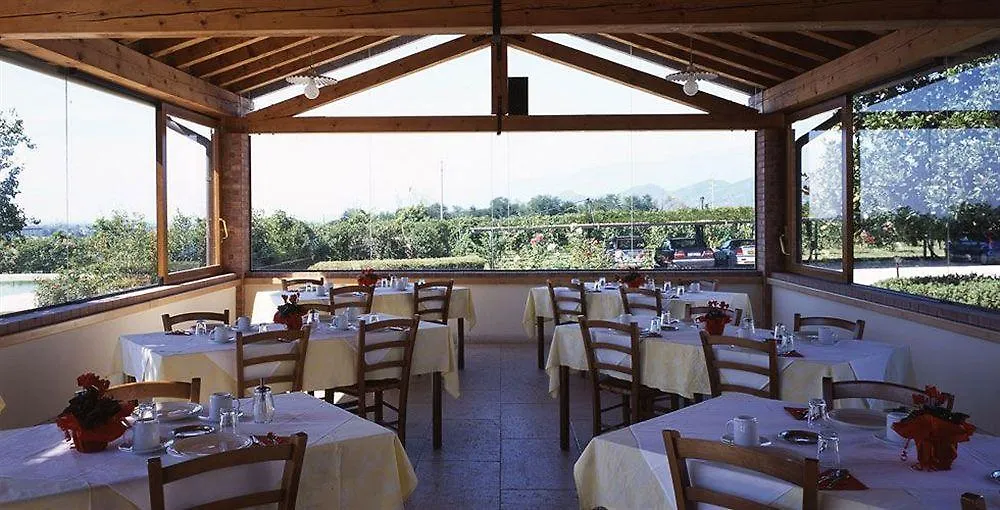 Bed and Breakfast Col Delle Rane Caerano Di San Marco Italia