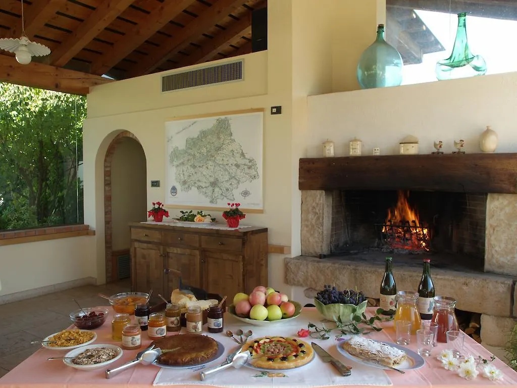 Bed and Breakfast Col Delle Rane Caerano Di San Marco 2*,