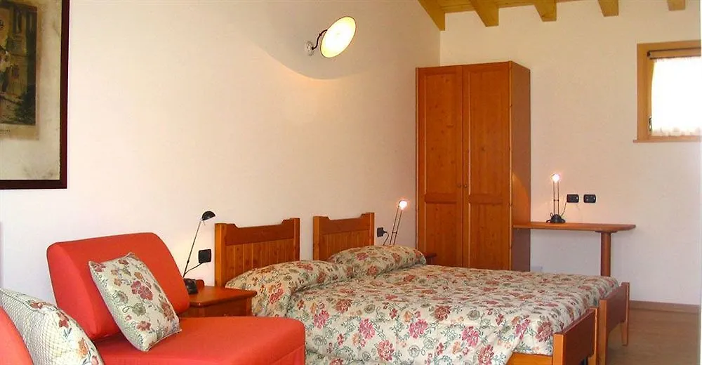 Bed and Breakfast Col Delle Rane Caerano Di San Marco 2*,