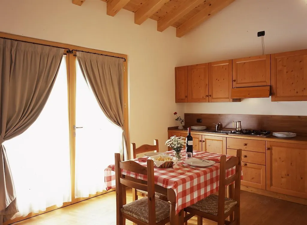 Bed and Breakfast Col Delle Rane Caerano Di San Marco 2*,